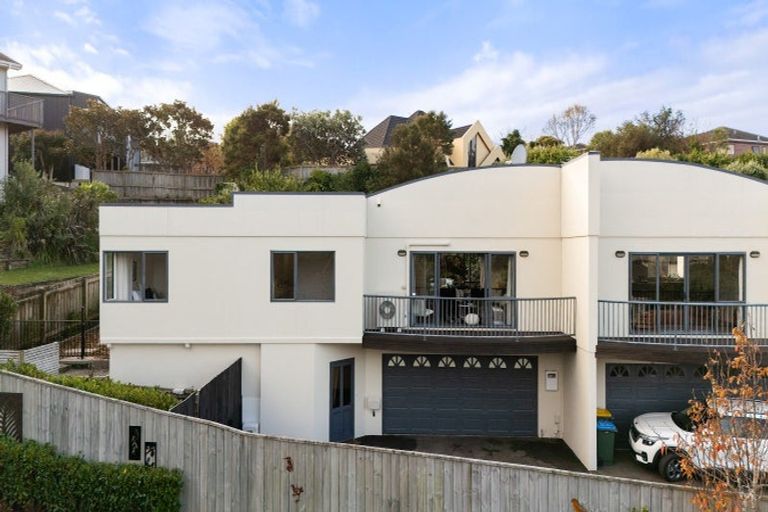 Photo of property in 7 Joseph Banks Drive, Whitby, Porirua, 5024