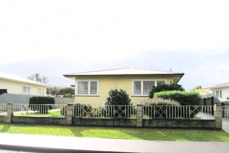 Photo of property in 417 Huia Street, Camberley, Hastings, 4120
