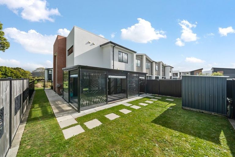 Photo of property in 11 Josland Lane, Wallaceville, Upper Hutt, 5018