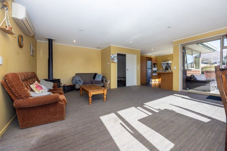 Photo of property in 73 Totara Terrace, Wanaka, 9305