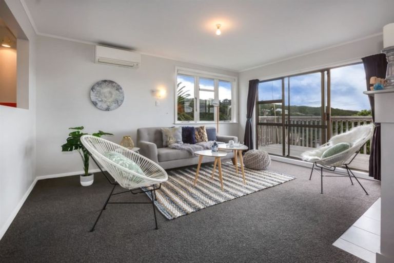 Photo of property in 83 Kotuku Street, Elsdon, Porirua, 5022