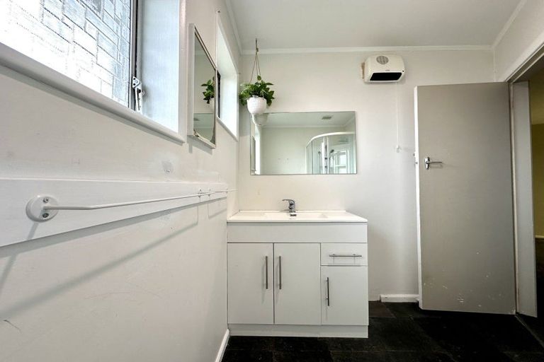 Photo of property in 38 Paisley Street, Kew, Invercargill, 9812