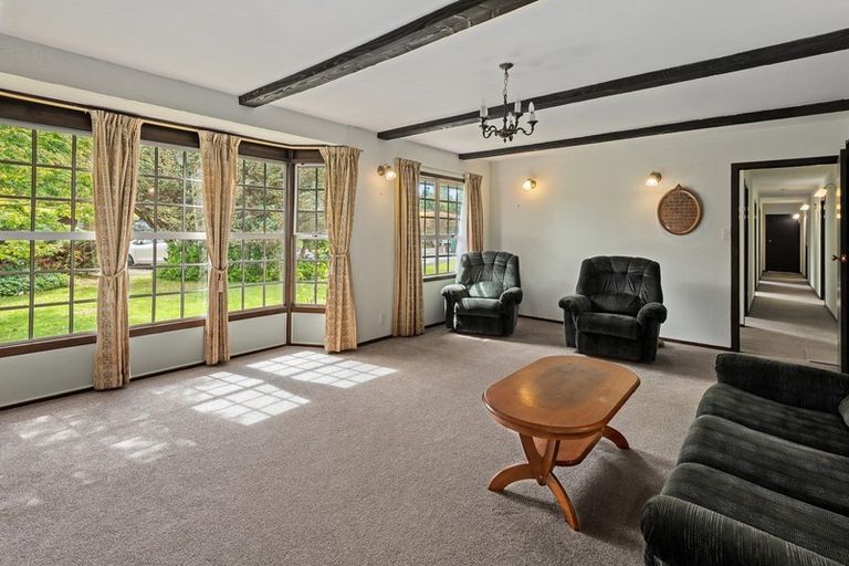 Photo of property in 14 Elgin Place, Te Kamo, Whangarei, 0112