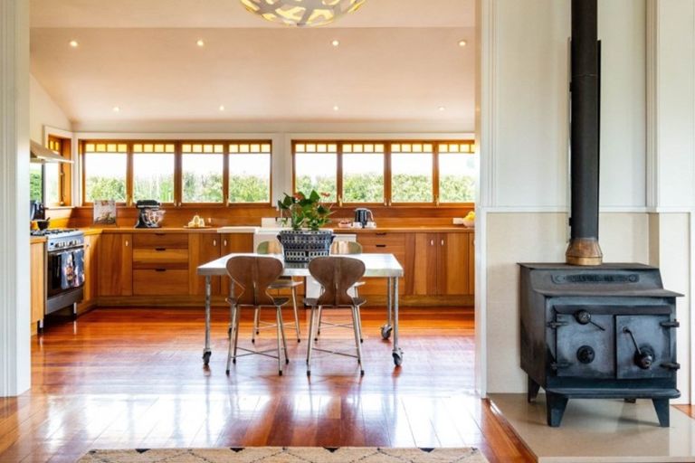 Photo of property in 340 Lawn Road, Clive, Hastings, 4180