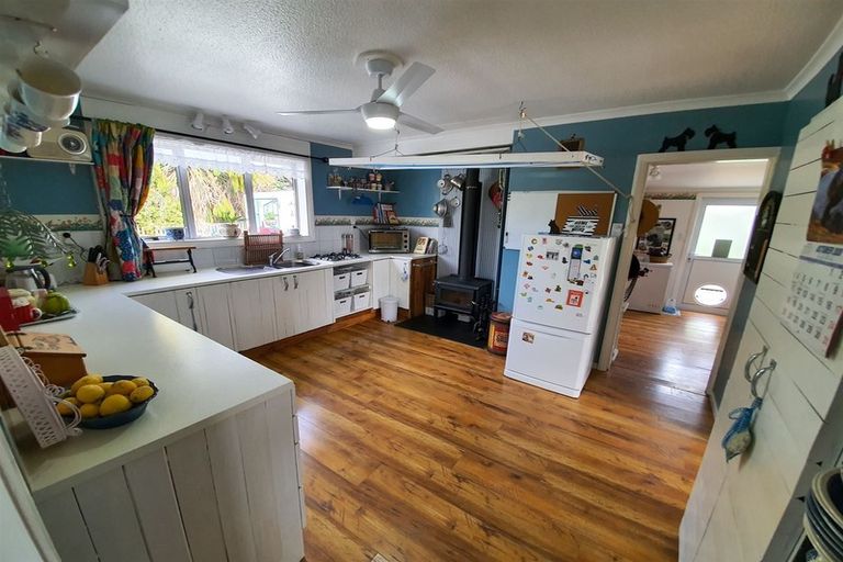 Photo of property in 4 Holmes Street, Waimate, 7924