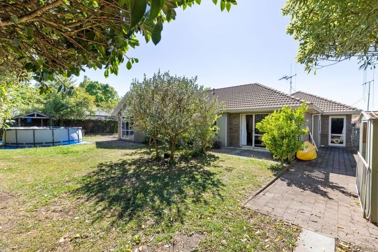 Photo of property in 18 Halcione Close, Flagstaff, Hamilton, 3210