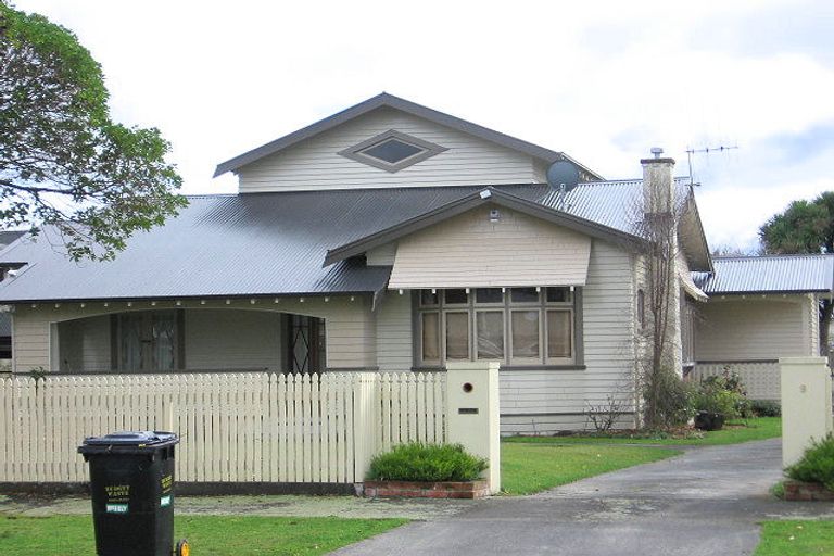 Photo of property in 11 Palm Avenue, Hokowhitu, Palmerston North, 4410