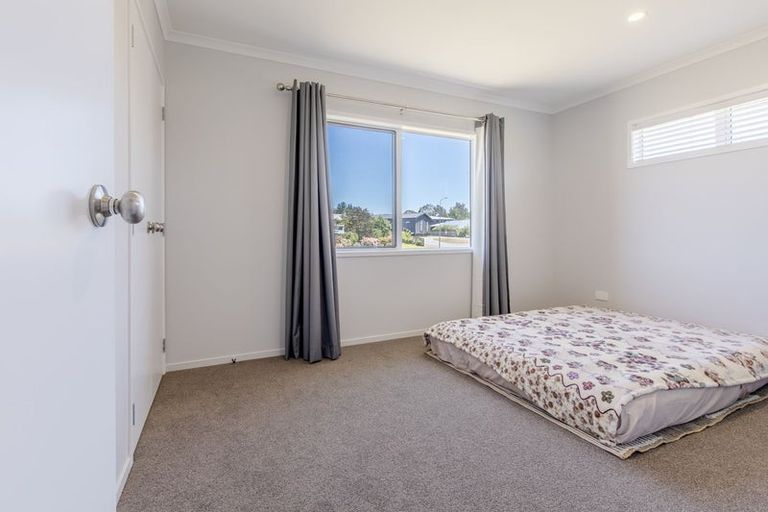 Photo of property in 2 Wai Kite Kite Place, Motuoapa, 3382