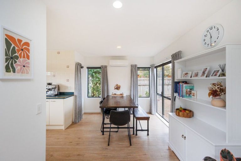 Photo of property in 127 Summerhill Drive, Fitzherbert, Palmerston North, 4410