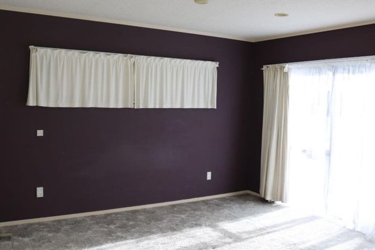 Photo of property in 35 Camellia Terrace, Maungaraki, Lower Hutt, 5010