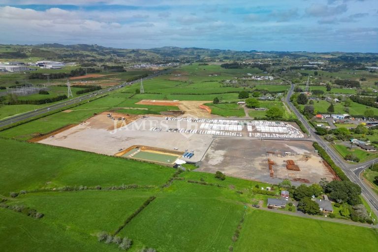 Photo of property in 1187a Great South Road, Runciman, Drury, 2578