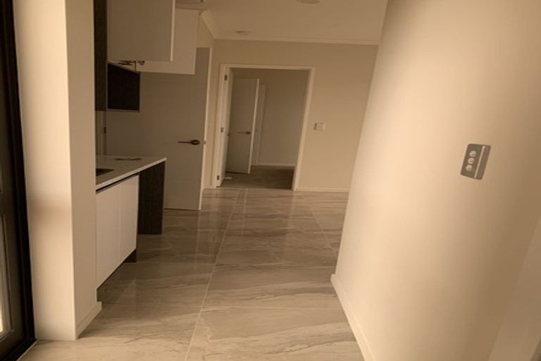 Photo of property in 47 Hikuawa Road, Flat Bush, Auckland, 2019