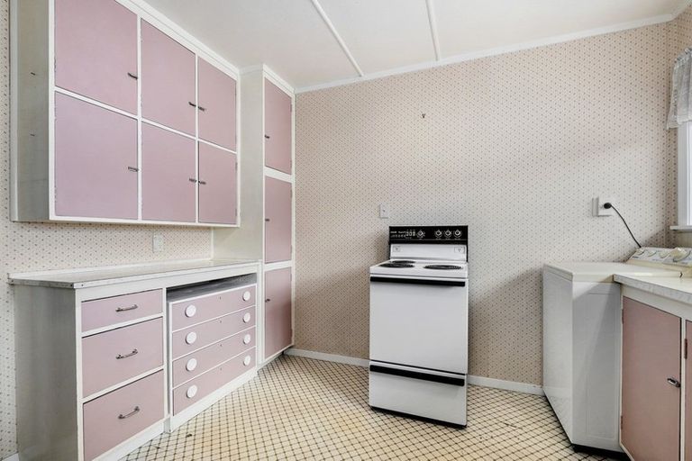 Photo of property in 1/14 Totara Street, Trentham, Upper Hutt, 5018