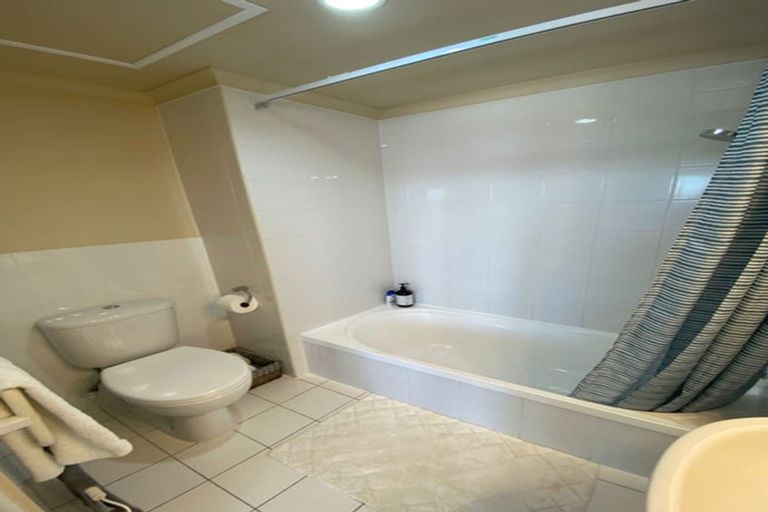 Photo of property in The Rennaissance, 11c/18 Ronwood Avenue, Manukau, Auckland, 2104