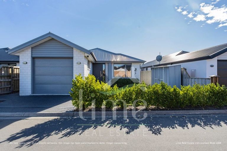 Photo of property in 26 Whakatipu Street, Pegasus, 7612