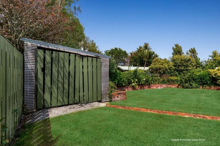 Photo of property in 10 Humphrey Street, Marton, 4710