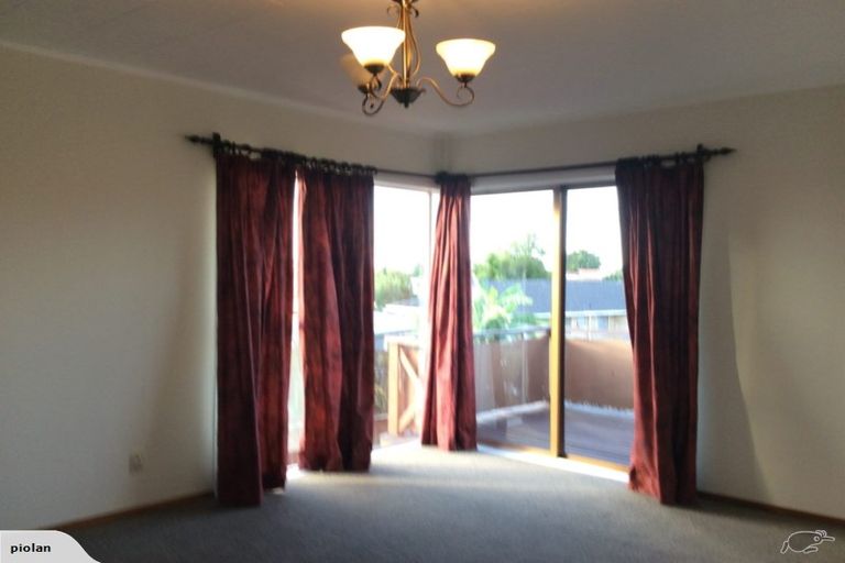 Photo of property in 1/11 Charntay Avenue, Clover Park, Auckland, 2019