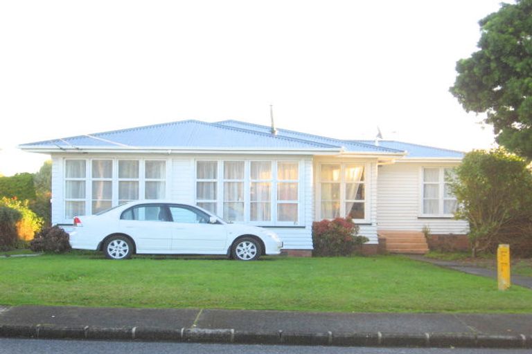Photo of property in 19 Rothery Road, Hillpark, Auckland, 2102