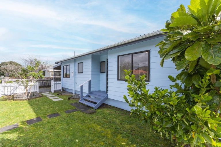 Photo of property in 103b Arawhata Road, Paraparaumu, 5032