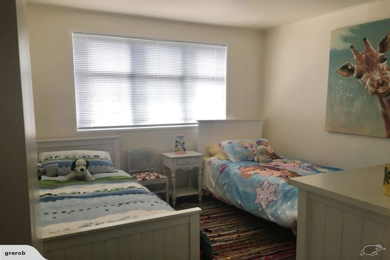 Photo of property in 1/156 Nile Road, Milford, Auckland, 0620