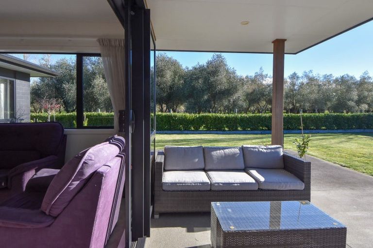 Photo of property in 5 Pukeko Lane, Carterton, 5713