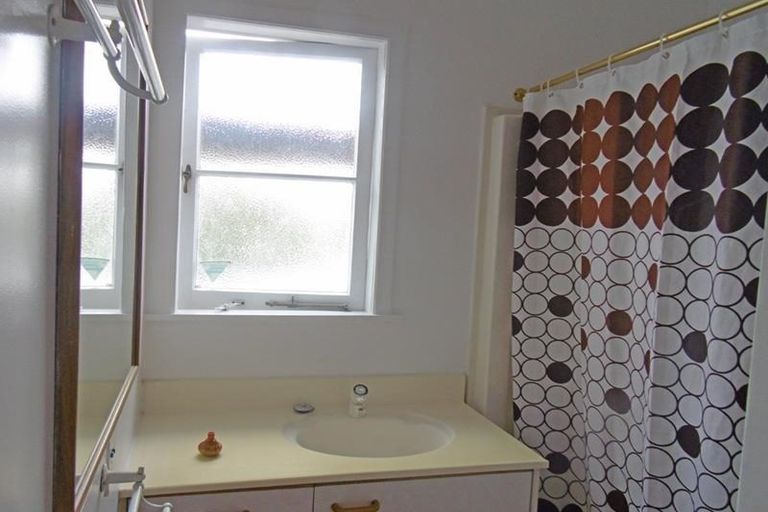 Photo of property in 74 Tuarangi Road, Grey Lynn, Auckland, 1021