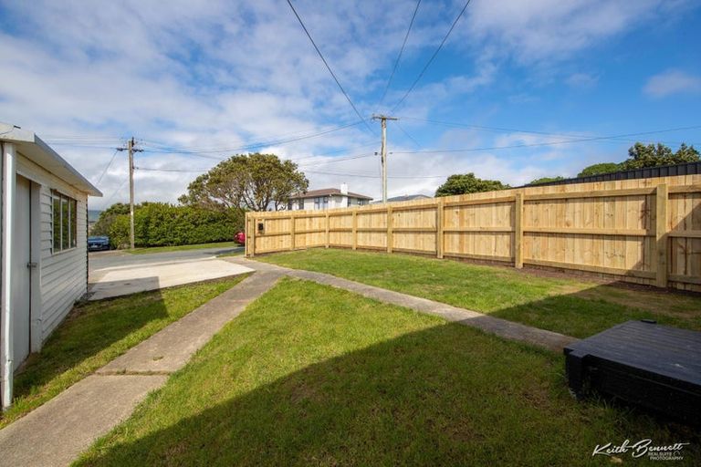 Photo of property in 54 Matatiro Street, Titahi Bay, Porirua, 5022
