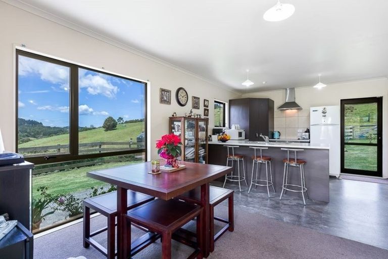 Photo of property in 237 J V Grant Road, Wellsford, 0973