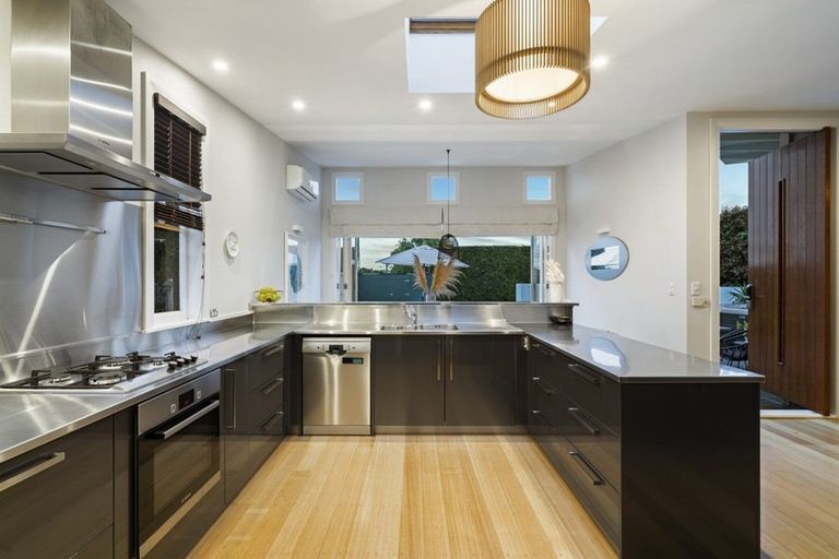 Photo of property in 4 Kingsley Street, Westmere, Auckland, 1022