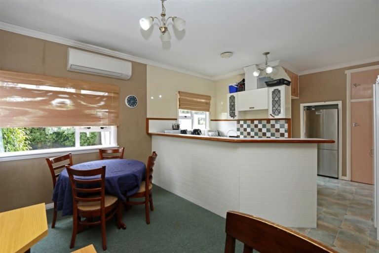 Photo of property in 77 Dixon Avenue, Hawera, 4610