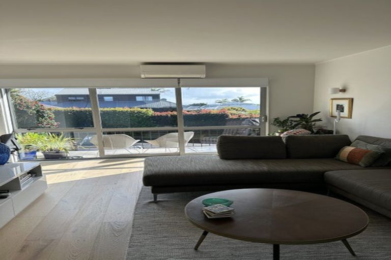 Photo of property in 3/5 Waipa Street, Birkenhead, Auckland, 0626