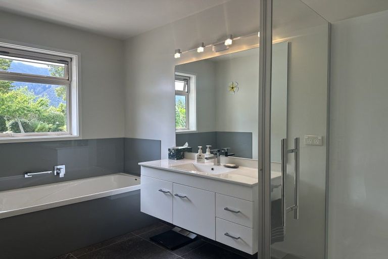 Photo of property in 22 Petersen Road, Harihari, 7884