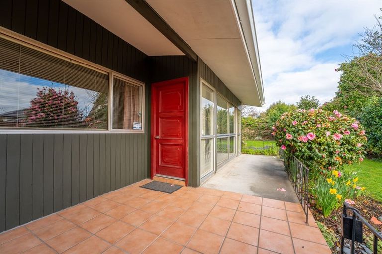 Photo of property in 2/76 Wilson Street, Seaview, Timaru, 7910