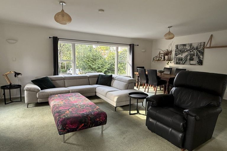 Photo of property in 11a Baroda Street, Khandallah, Wellington, 6035