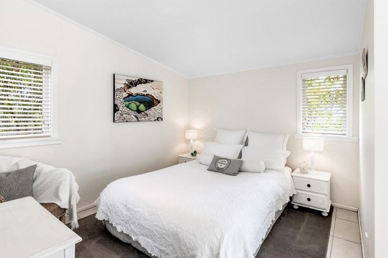 Photo of property in 10 Pembroke Crescent, Glendowie, Auckland, 1071