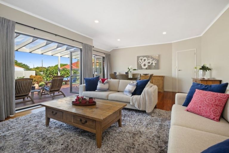 Photo of property in 3 Sale Street, Cockle Bay, Auckland, 2014