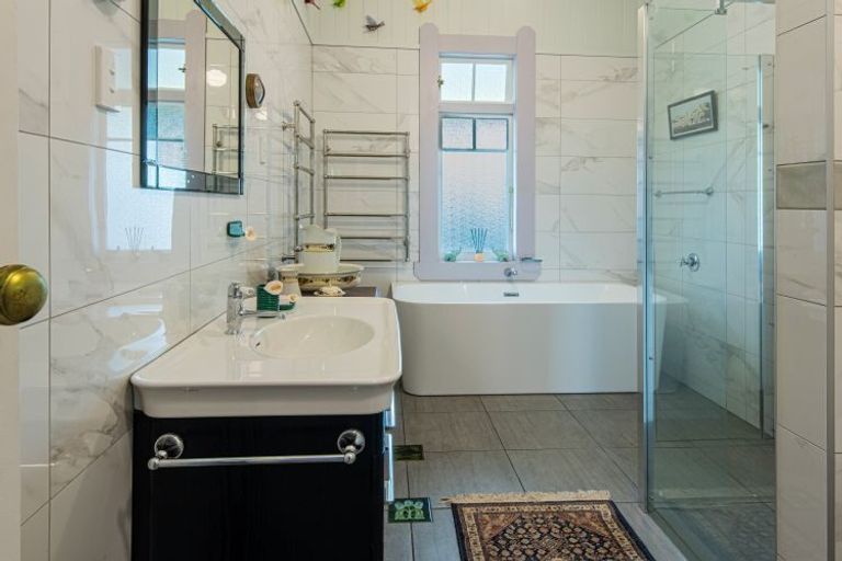 Photo of property in 76 Hatea Drive, Regent, Whangarei, 0112