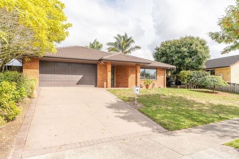 Photo of property in 16 Ravenscourt Place, Huntington, Hamilton, 3210