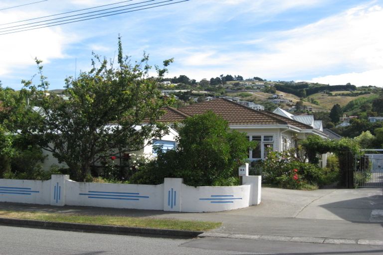 Photo of property in 2/24 James Street, Redcliffs, Christchurch, 8081