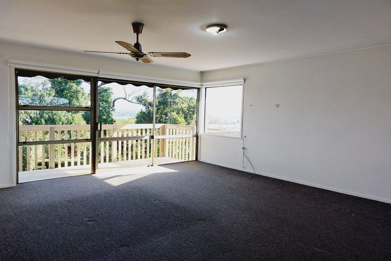Photo of property in 17 Hamish Place, Sunnyhills, Auckland, 2010