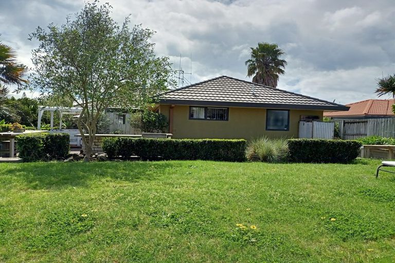 Photo of property in 42 Katerini Grove, Papamoa Beach, Papamoa, 3118