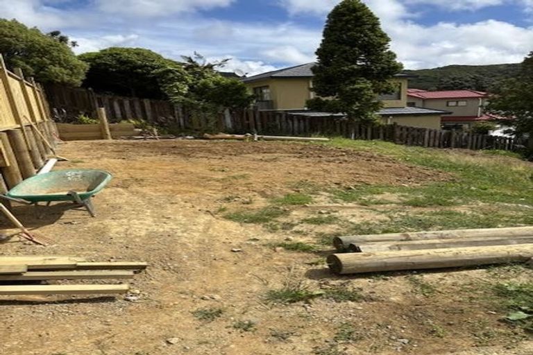 Photo of property in 30a Ngatitoa Street, Tawa, Wellington, 5028