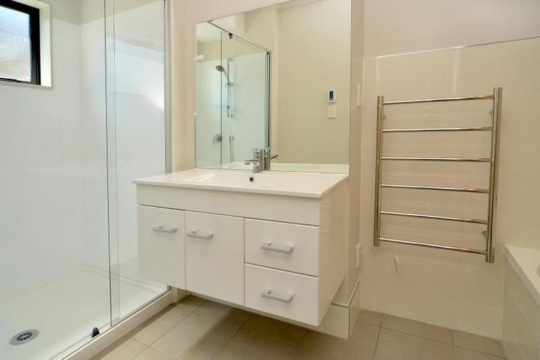 Photo of property in 144b Wellington Street, Howick, Auckland, 2014