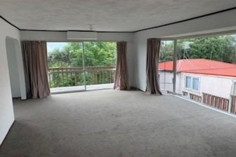 Photo of property in 2/139a Mokoia Road, Birkenhead, Auckland, 0626