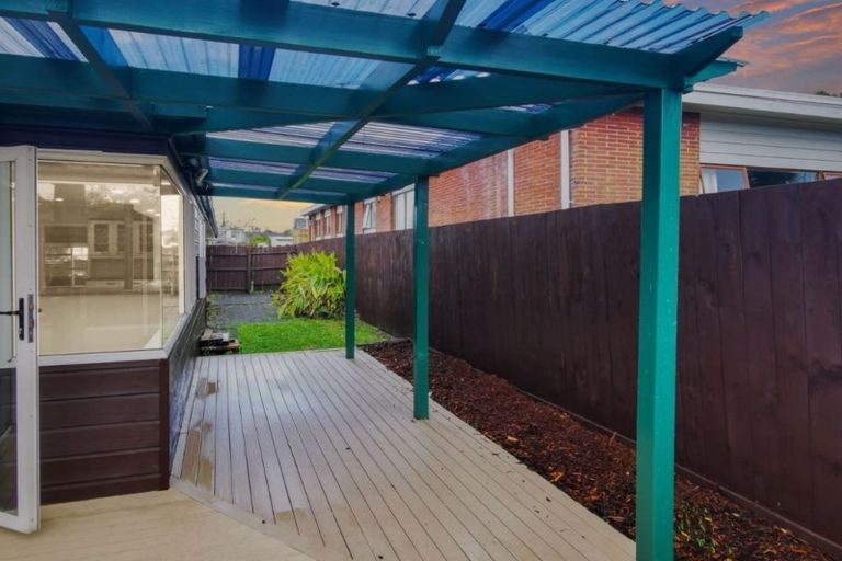 Photo of property in 38 Luton Avenue, Sunnyhills, Auckland, 2010