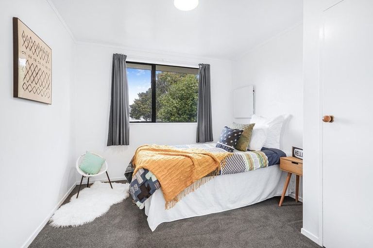 Photo of property in 1 Oak Avenue, Nawton, Hamilton, 3200