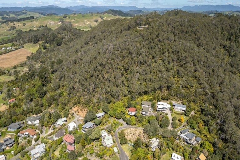Photo of property in 8 Patricia Place, Hahei, Whitianga, 3591