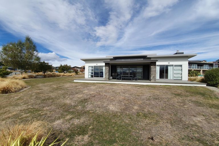 Photo of property in 12 Lochinver Avenue, Lake Tekapo, 7999