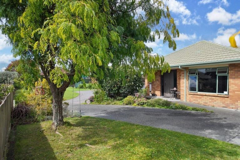Photo of property in 7 Elmbridge Place, Owhata, Rotorua, 3010
