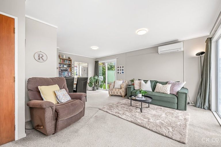 Photo of property in 66b Major Drive, Kelson, Lower Hutt, 5010